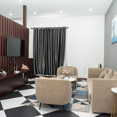 Anh Anh Luxury Hotel Tuyen Quang Εξωτερικό φωτογραφία
